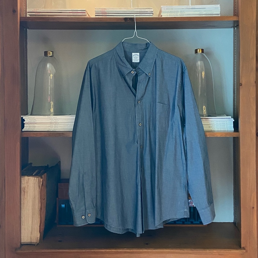 Brooks Brothers men’s dress shirt